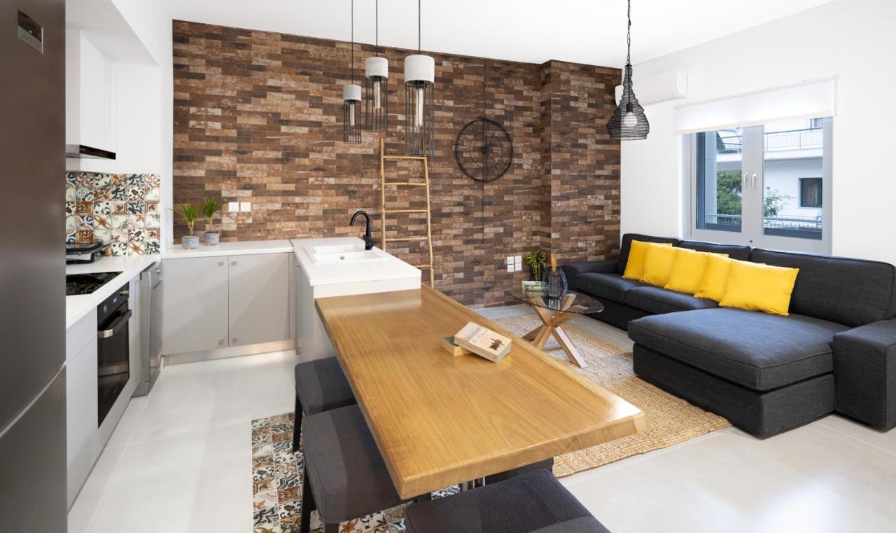 Andos Cozy & Luxury Upgraded Apartments เอเธนส์ ภายนอก รูปภาพ